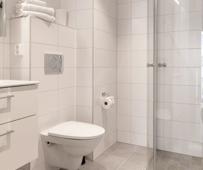 Студия Стандарт, The More Hotel Västra Hamnen