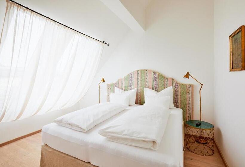 Номер Стандарт, Boutiquehotel Zum Goldenen Hirschen