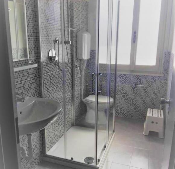 اتاق کلاسیک چهارنفره, Enrica