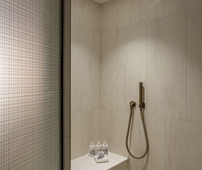 اتاق استاندارد, Virgin Hotels Edinburgh