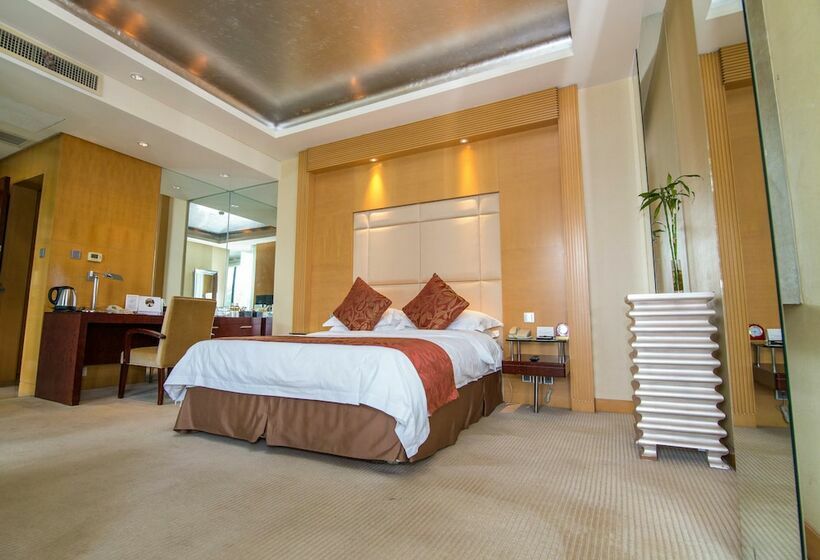 Номер Deluxe, The Purple Palace Nanjing