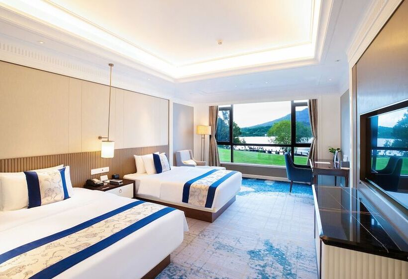 Номер Basic, The Purple Palace Nanjing