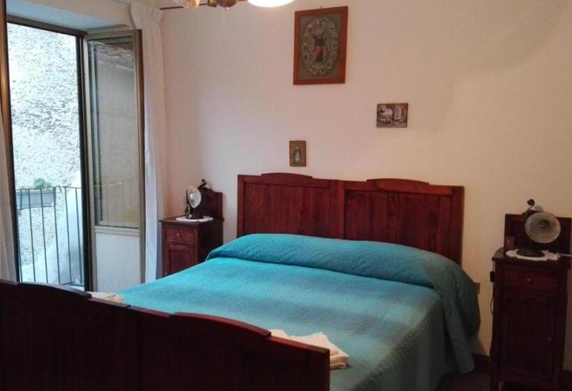Номер Стандарт с Балконом, B&b Erminia