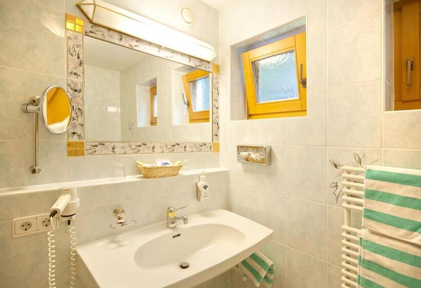 Номер Стандарт, Alpenbad Hotel Hohenhaus