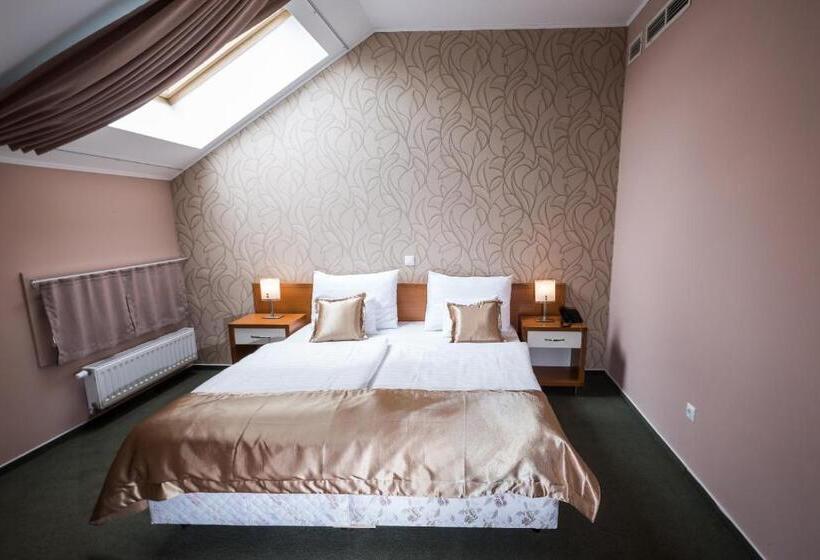 Номер Стандарт, Boutique Hotel Sopianae