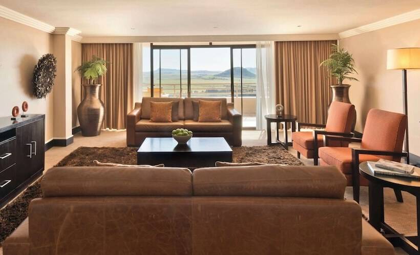 总统套房, Avani Lesotho Hotel & Casino