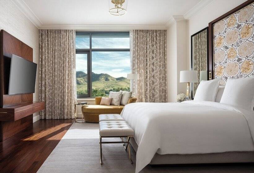 장애인용 디럭스룸, Four Seasons Hotel Westlake Village