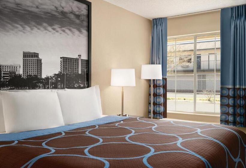Стандартный Номер Кровать Кинг, Super 8 By Wyndham Gulfport Biloxi Airport