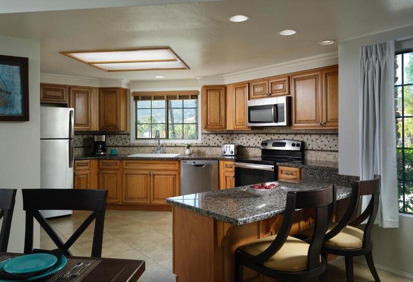Вилла 2 Спальни, Hyatt Vacation Club At The Welk, San Diego