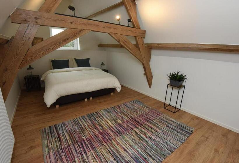 חדר משפחתי דלוקס, B&b  T Burreken