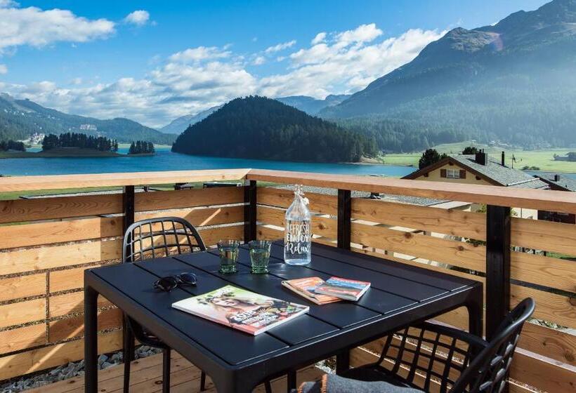 اتاق استاندارد پلاس, Conrad's Mountain Lodge