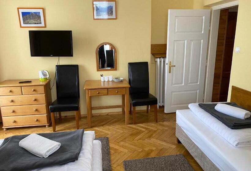Üç Kişilik Standart Oda, Rusałka