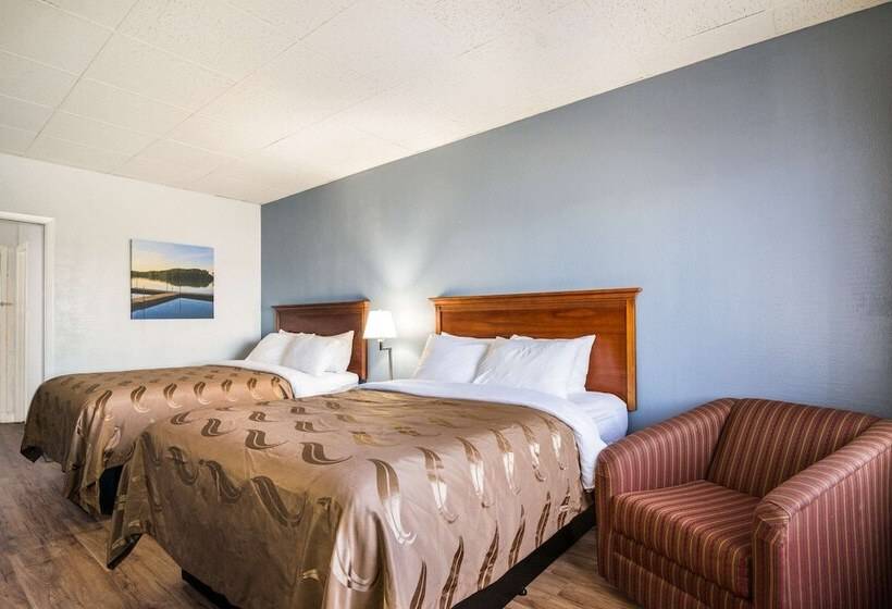 Номер Стандарт 2 Двуспальные Кровати, Quality Inn  On The Lake Clarksvilleboydton