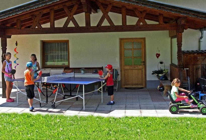 Апартаменты 2 Спальни, Bauernhof Ferienwohnungen Sennhof