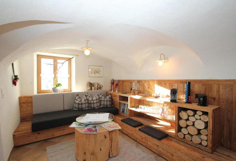 Апартаменты 2 Спальни, Hoarachhof