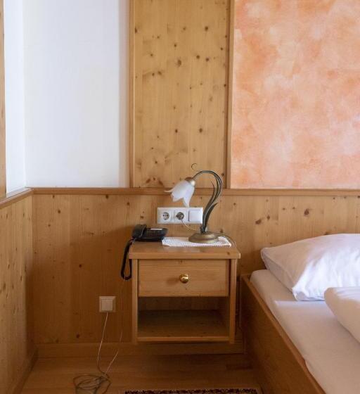 スタンダードシングルルーム, Wellnesshotel Paradiesquelle
