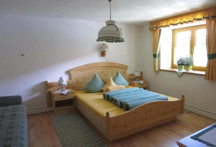 آپارتمان خانوادگی, Appartement Breitlehn