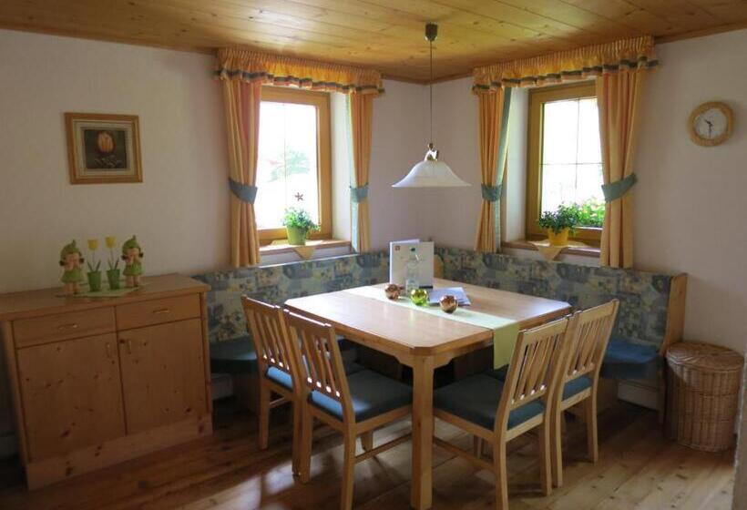 آپارتمان 2 خوابه, Appartement Breitlehn