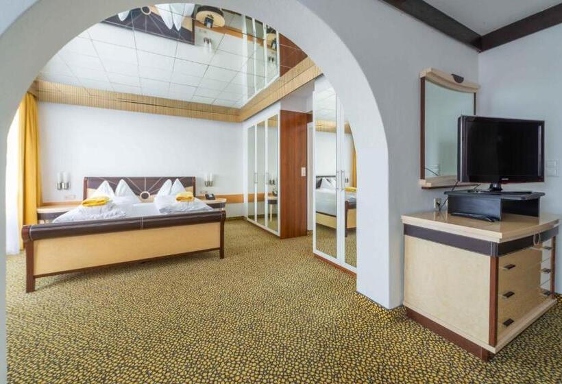 Полулюкс с Балконом, Bellevue