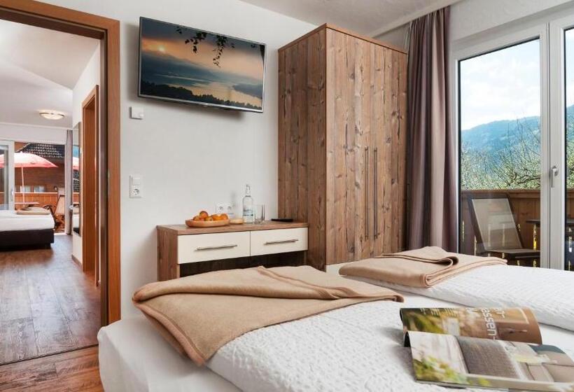 Полулюкс, Wellness Landhaus Parth