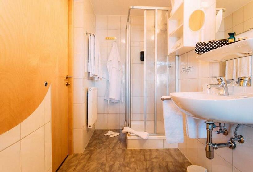 Семейный Номер, Pitzis Kinderhotel   Family Only