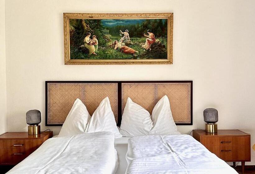 Номер Стандарт, Villa Parkschlössl
