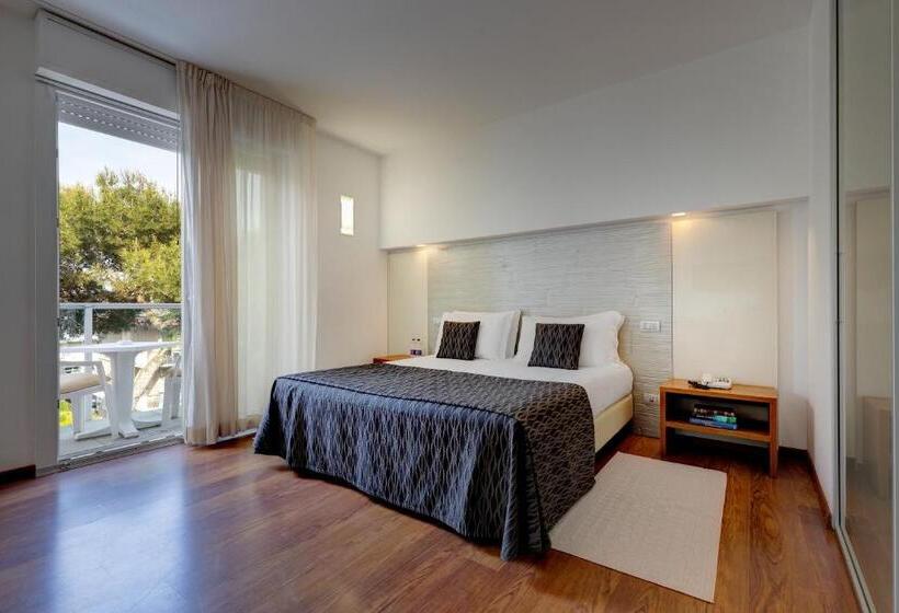 اتاق سوپریور سه تخته, Park Hotel Ermitage Resort & Spa