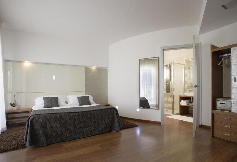 سوییت جونیور با چشم‌انداز دریا, Park Hotel Ermitage Resort & Spa