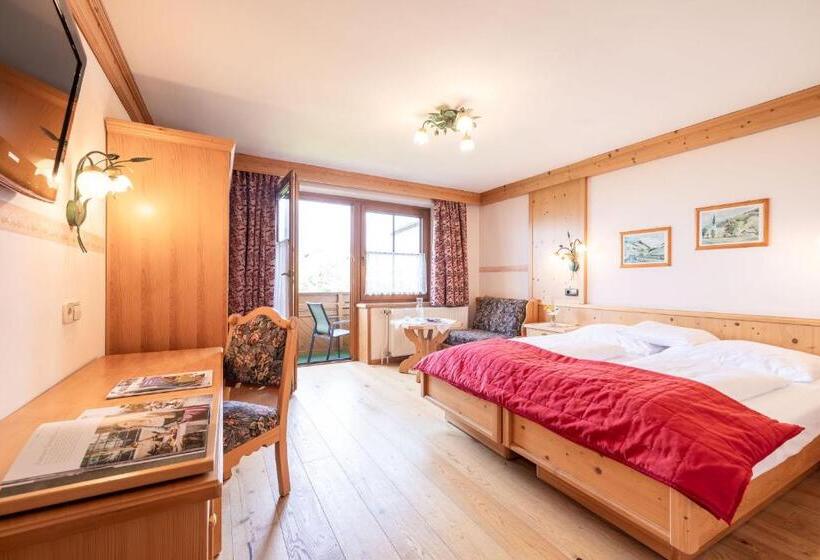 Номер Superior с Балконом, örglwirt Ferienwelt   Hotel Post örglwirt