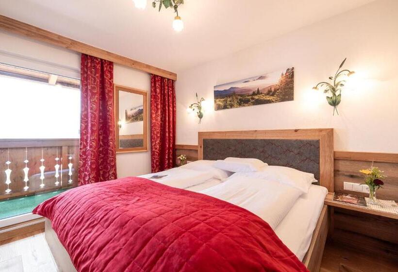 Полулюкс с Балконом, örglwirt Ferienwelt   Hotel Post örglwirt