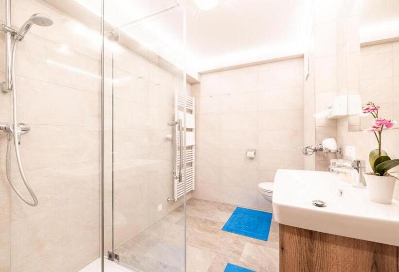 Номер Superior с Балконом, örglwirt Ferienwelt   Hotel Post örglwirt