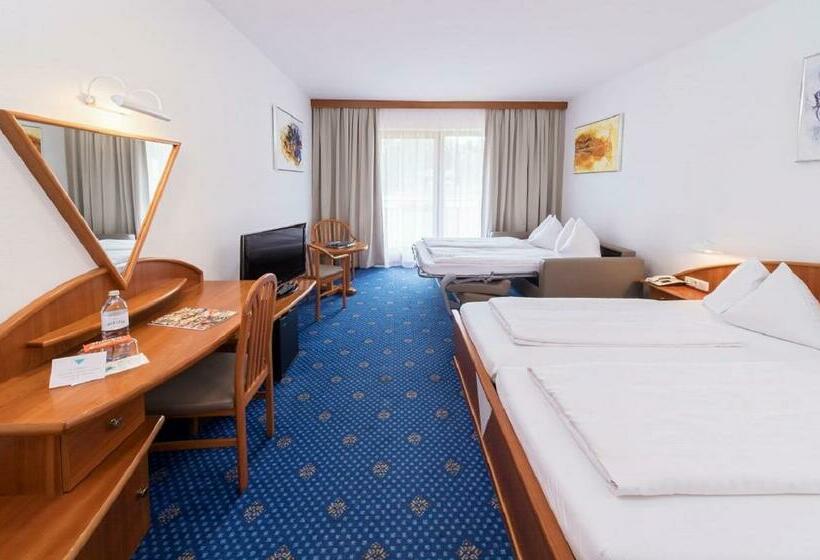 اتاق سوپریور با بالکن, Terrassenhotel Reichmann
