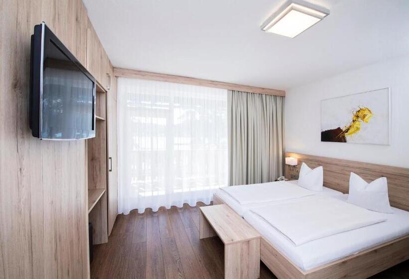 اتاق استاندارد با چشم‌انداز دریاچه, Terrassenhotel Reichmann