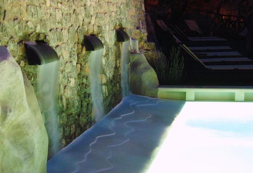 Номер Deluxe, Amalfi Resort