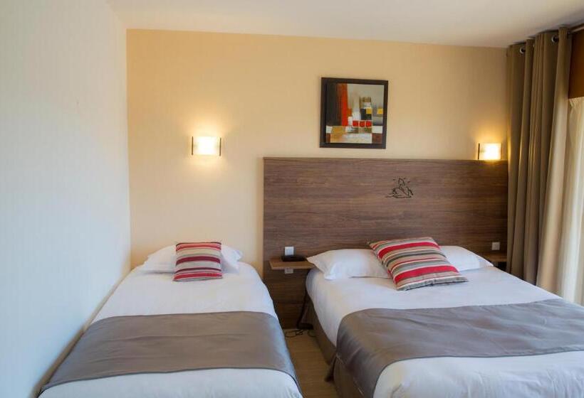 Трехместный Номер Стандарт Вид на Сад, Arc Hôtel Sur Mer