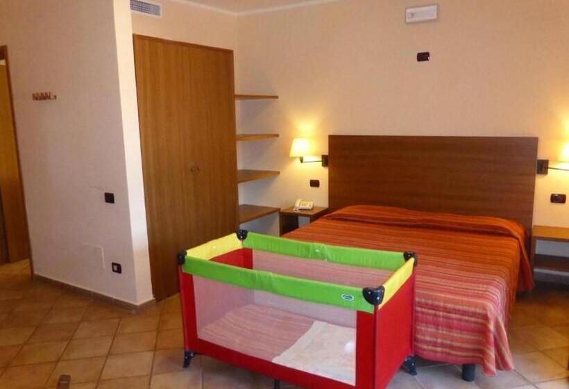 Номер Стандарт с Балконом, Corte Dei Tusci Village Palace