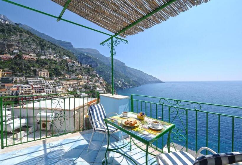 Номер Deluxe Вид на Море, Palazzo Talamo