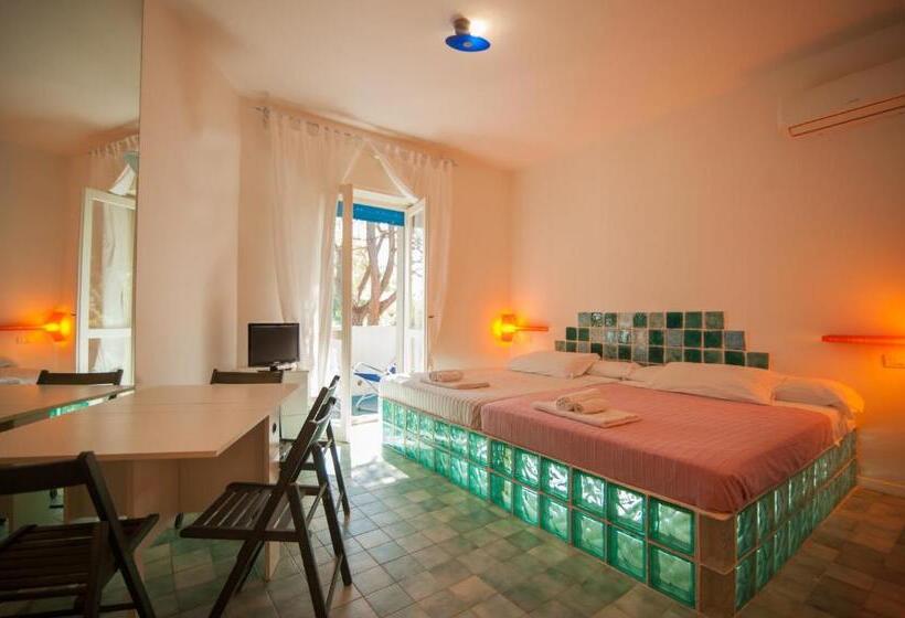 ویلای 1 خوابه, Suite House L'isola Che Non C'è