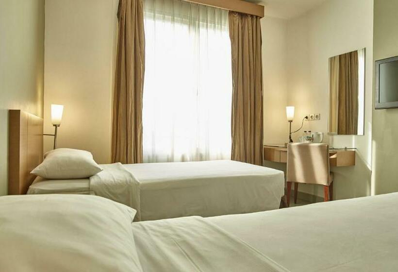 Superior Kamer, Triniti Hotel Jakarta