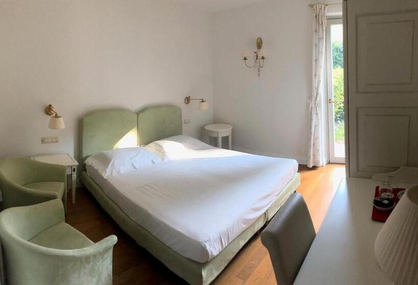 Номер Стандарт Вид на Сад, Poggio Radicati Hotel De Charme
