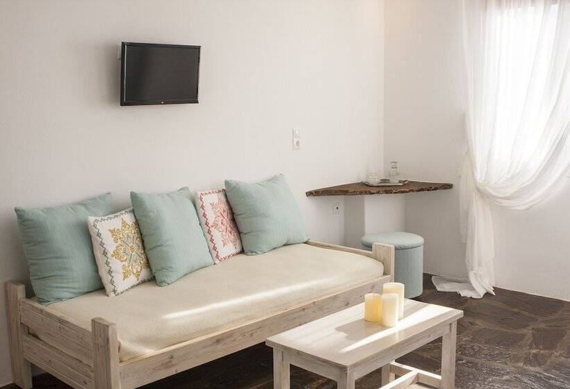 Deluxe Suite Sea View, Scorpios Hotel & Suites