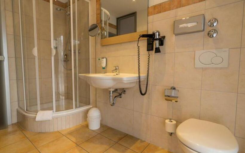 Номер Стандарт Индивидуальный с Видом, Achat Hotel Franziskushöhe Lohr