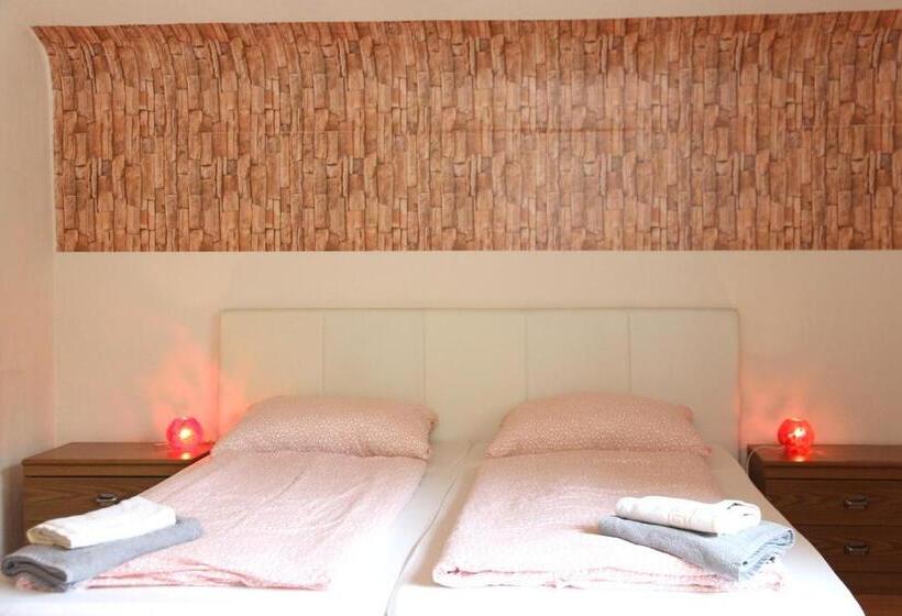 四人标准间, Familie Hotel Kameleon
