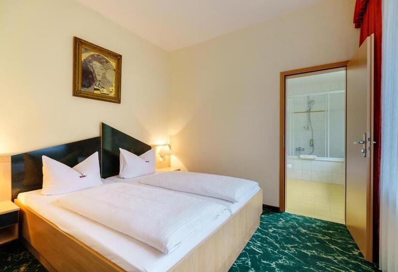家庭间, Waldhotel Vogtland