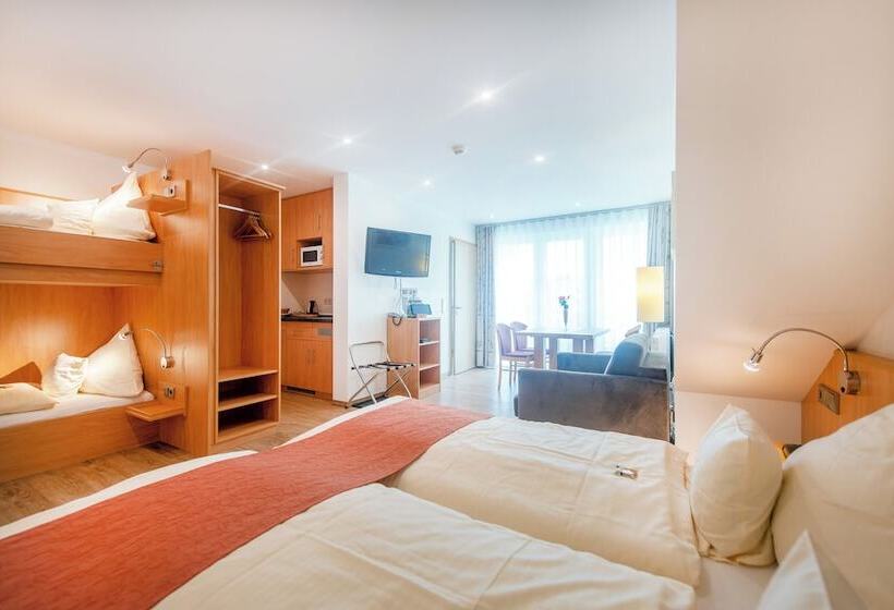 Семейный Номер, Waldesblick, Hotel Restaurant