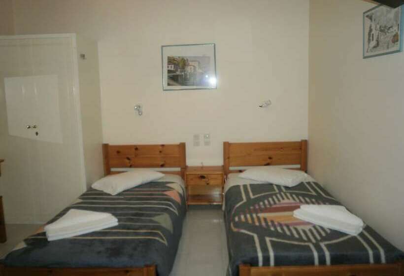 إستوديو قياسى, Polyxenis Rooms