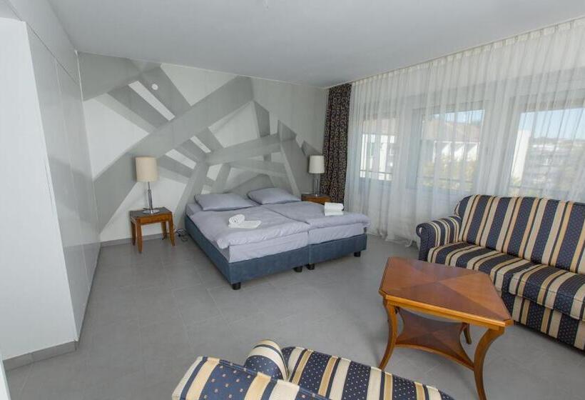 Номер Стандарт, City Hotel Wuppertal