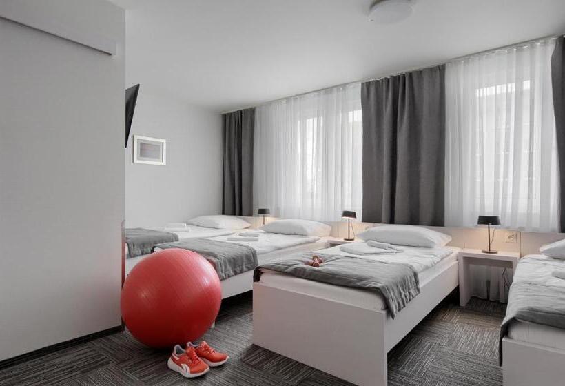 Четырехместный Номер Deluxe, Jantar Resort