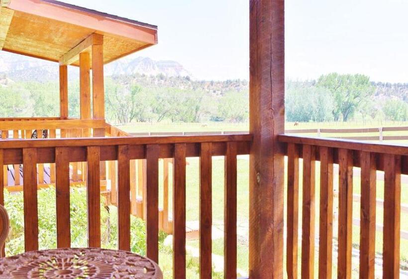 Номер Deluxe, Arrowhead Country Cabins