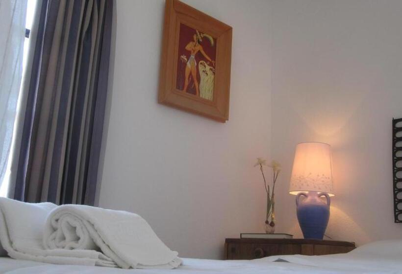 استودیوی استاندارد با تخت دوبل, Big Blue Apartments